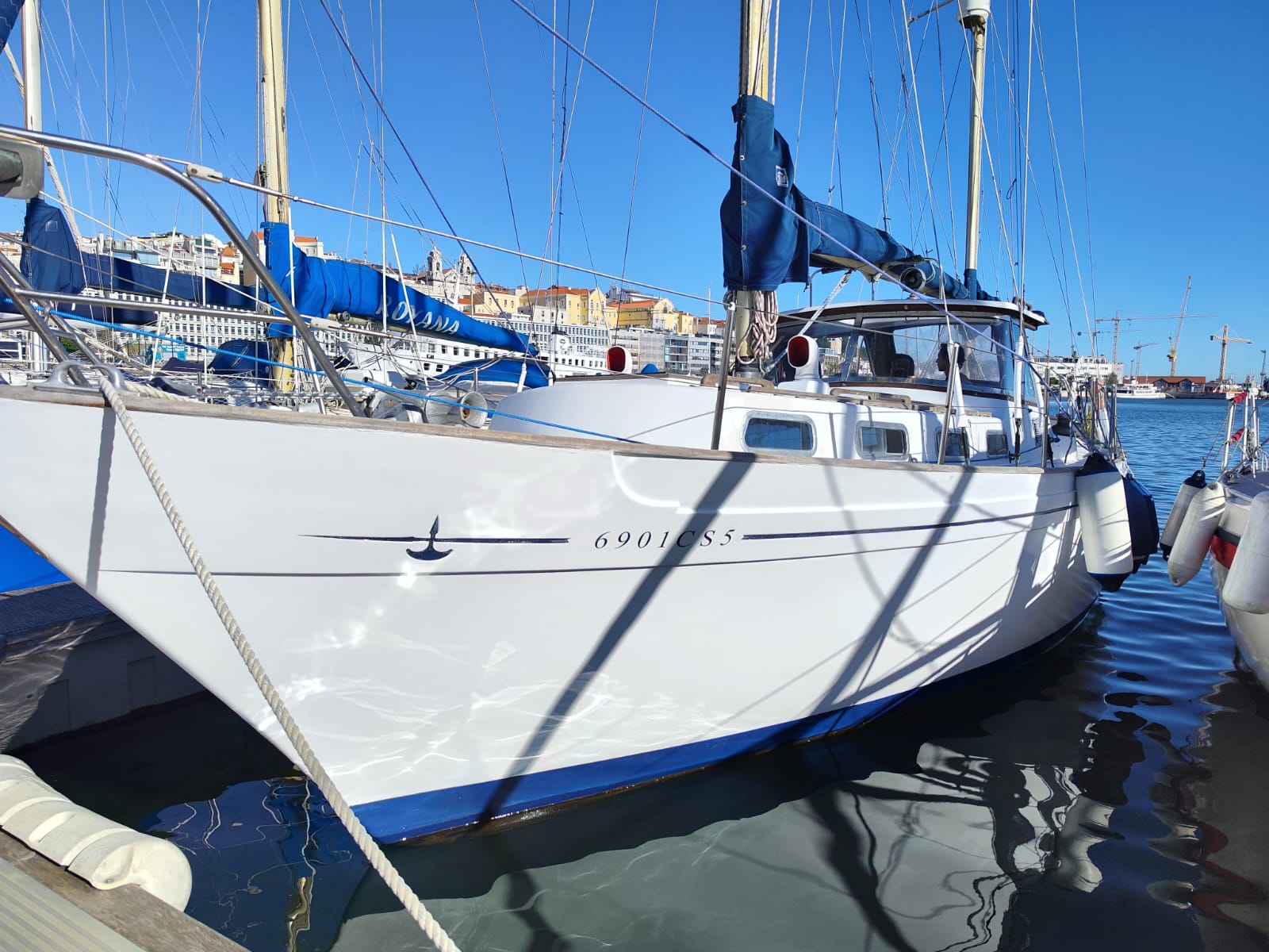 SAIL IN - passeios de barco no rio Tejo
